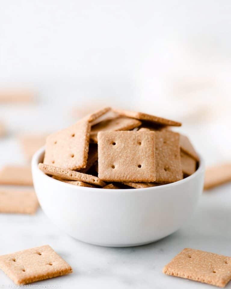 Healthy Homemade Mini Cinnamon Graham Crackers Recipe