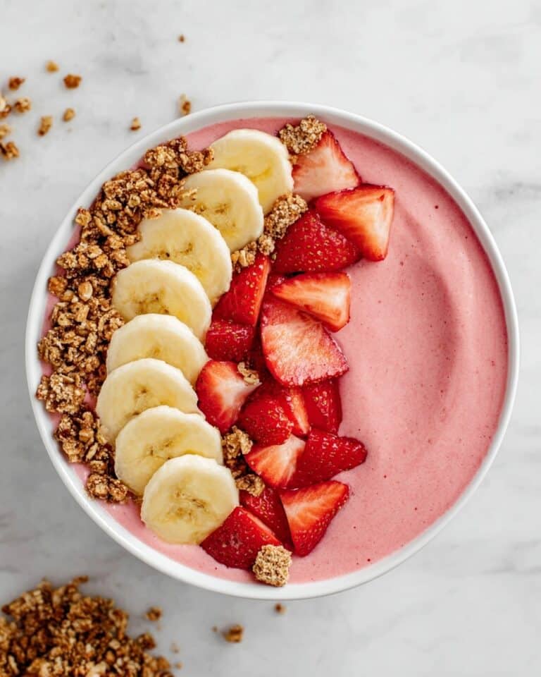 Strawberry Banana Smoothie Bowl Recipe